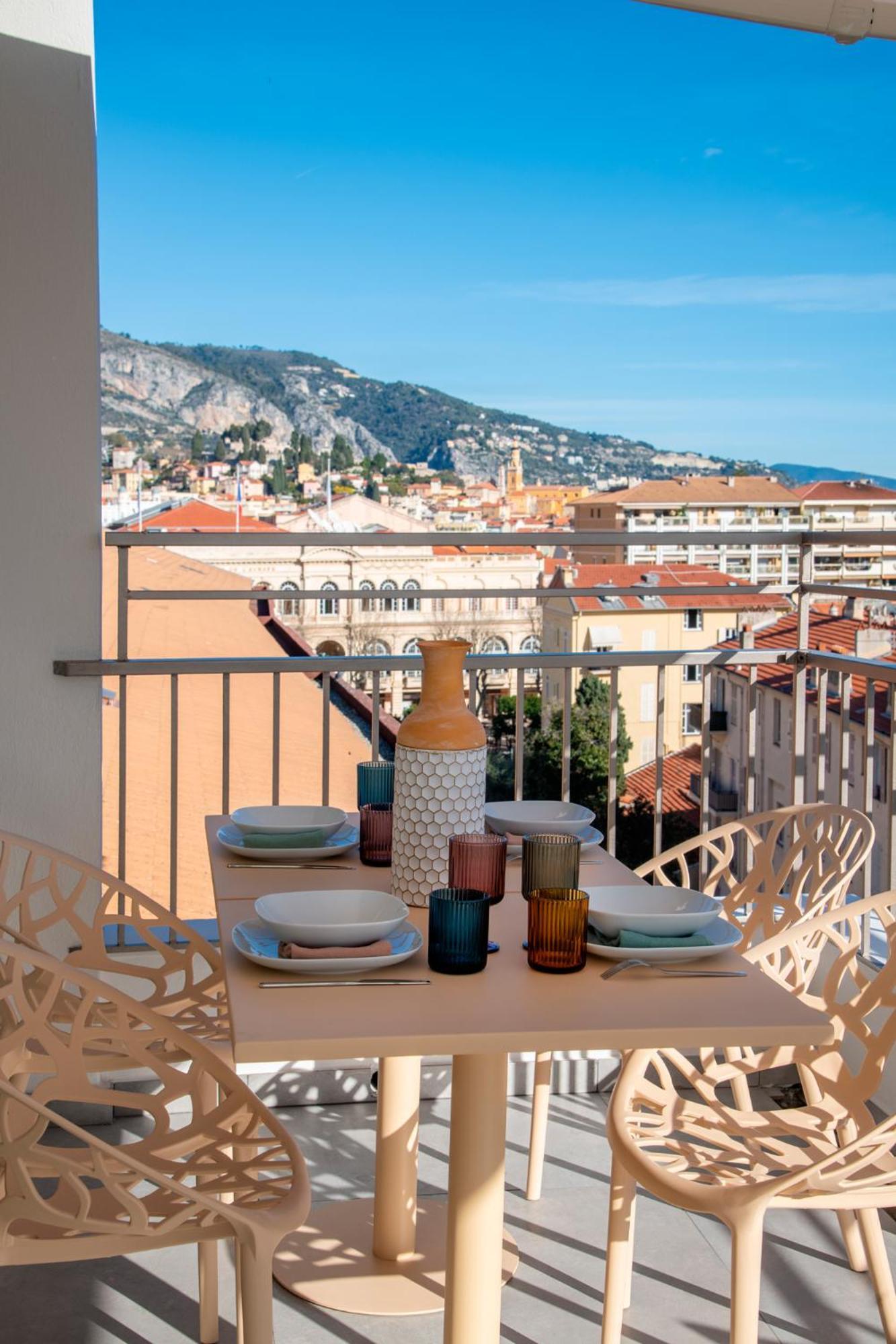 Aparthotel Hoteliere Chambord Au Coeur De - Entierement Renovee Menton